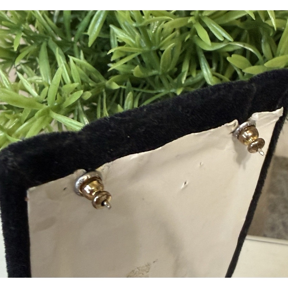 Vintage Gold-Tone Pearl Black Dangle Earrings Textured Drop Jewelry - Picture 4 of 5